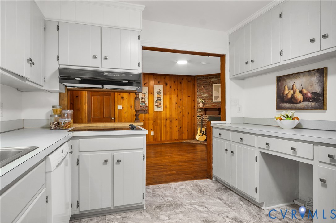 2 Coventry Road, White Oaks, Williamsburg, VA 23188