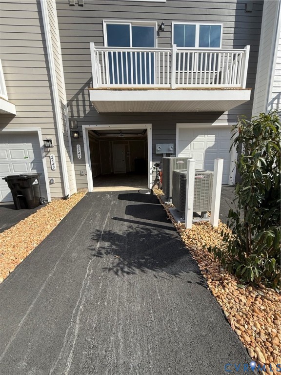 2642 Calgary Drive, Chester, VA 23831