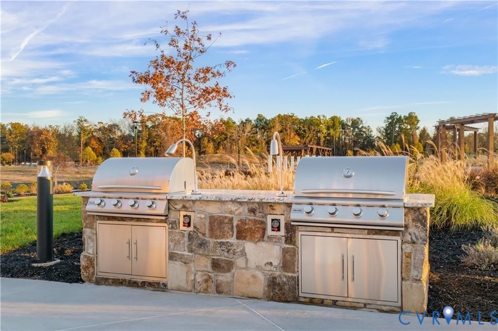 2886 Calgary Lane, Chester, VA 23831