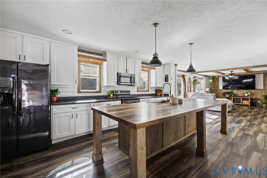 15800 Saddlebrook Road, Chesterfield, VA 23838