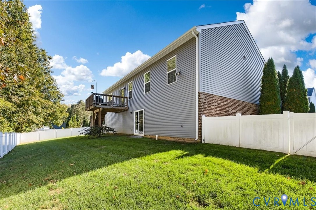 6' Vinyl Privacy Fence