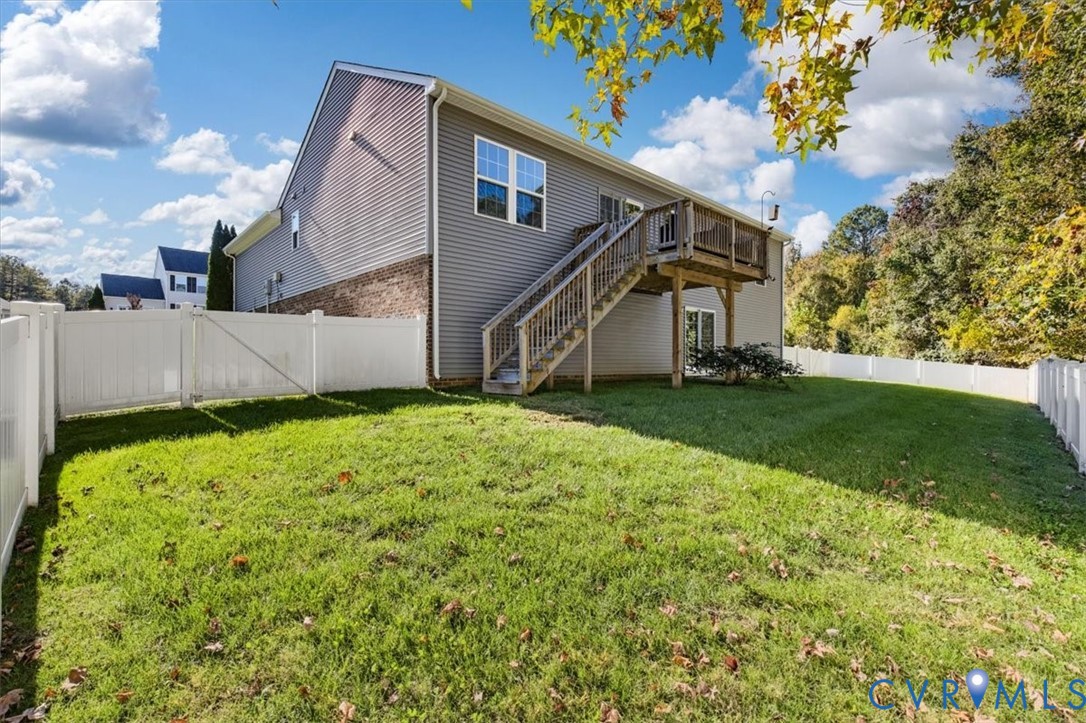 6' Vinyl Privacy Fence