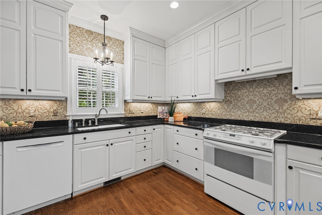 4016 Tottenham Court, Windsor Place West, Henrico, VA 23233