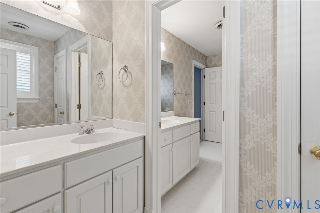Secondary Primary Bathroom