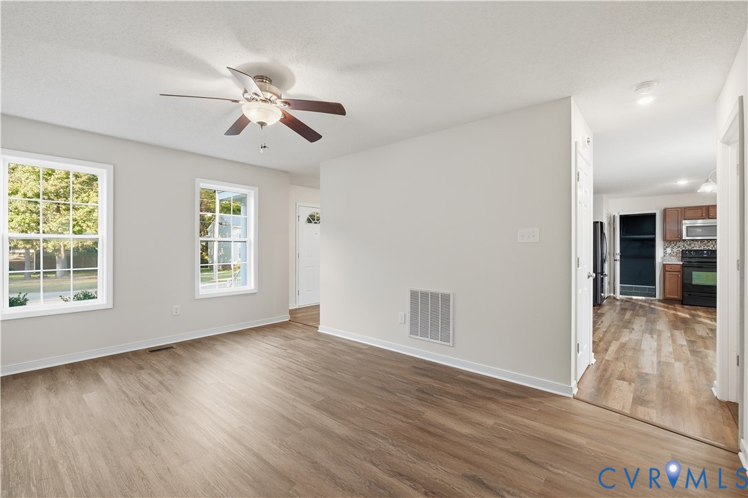 4023 Evelake Road, North Chesterfield, VA 23237