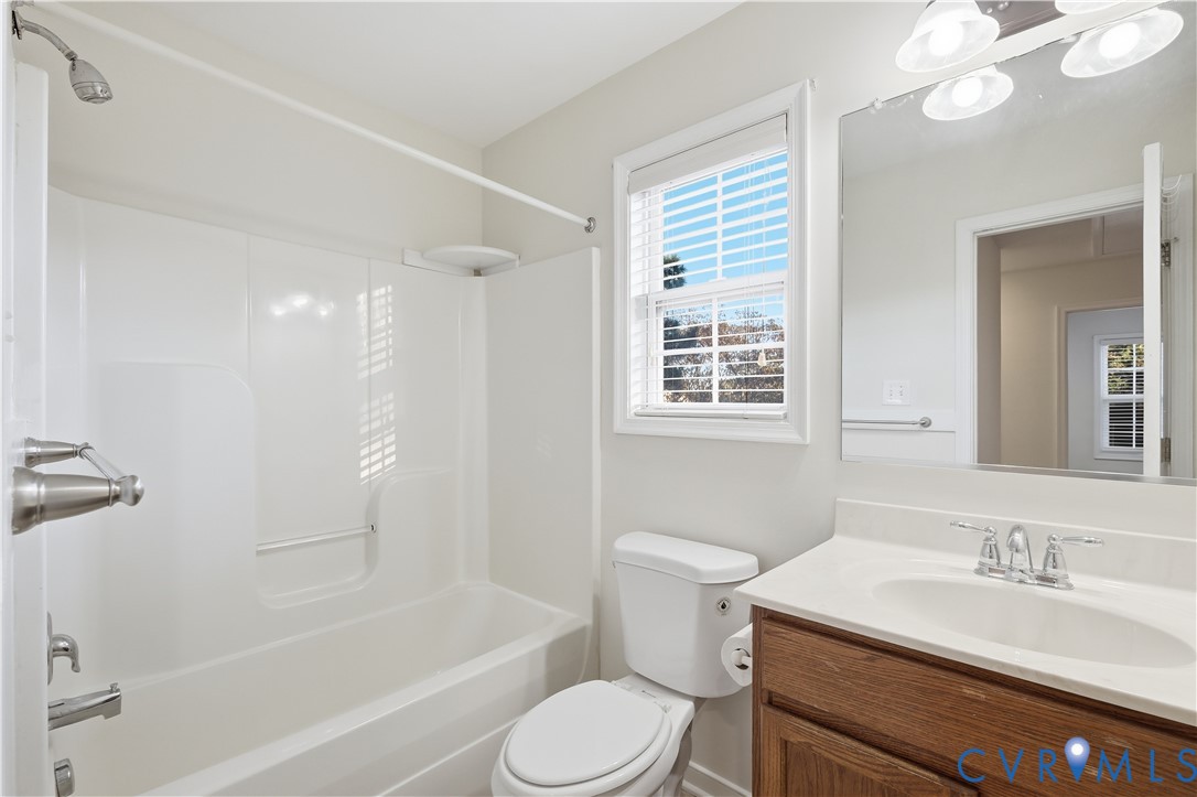 4023 Evelake Road, North Chesterfield, VA 23237