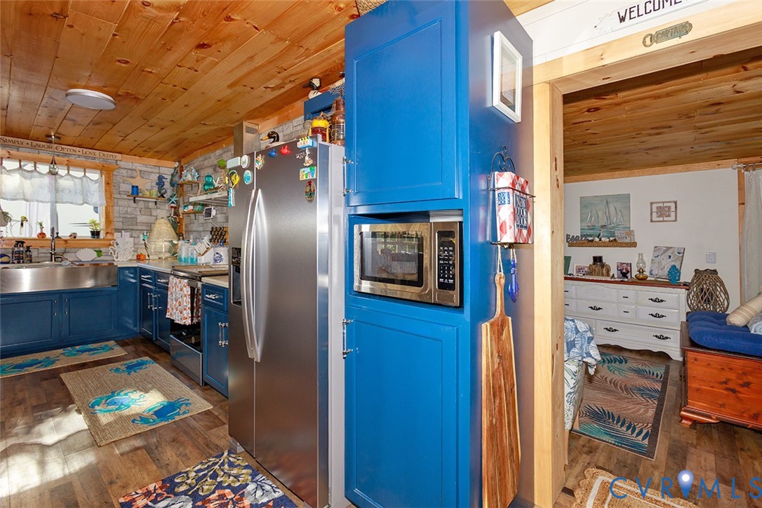 489 James River Overview, Guilford Heights, Spring Grove, VA 23881