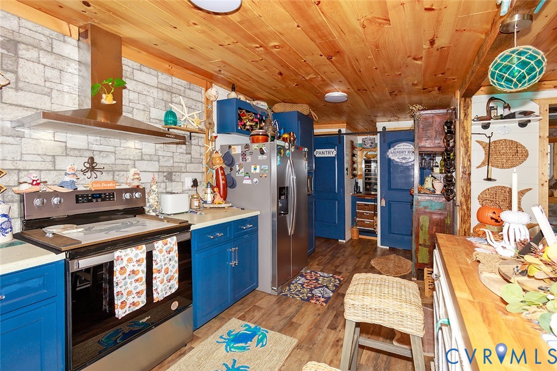 489 James River Overview, Guilford Heights, Spring Grove, VA 23881