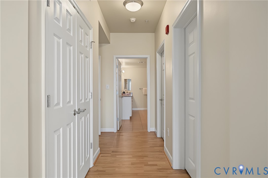 4820 Old Main Street, #612, Rocketts, Henrico, VA 23231