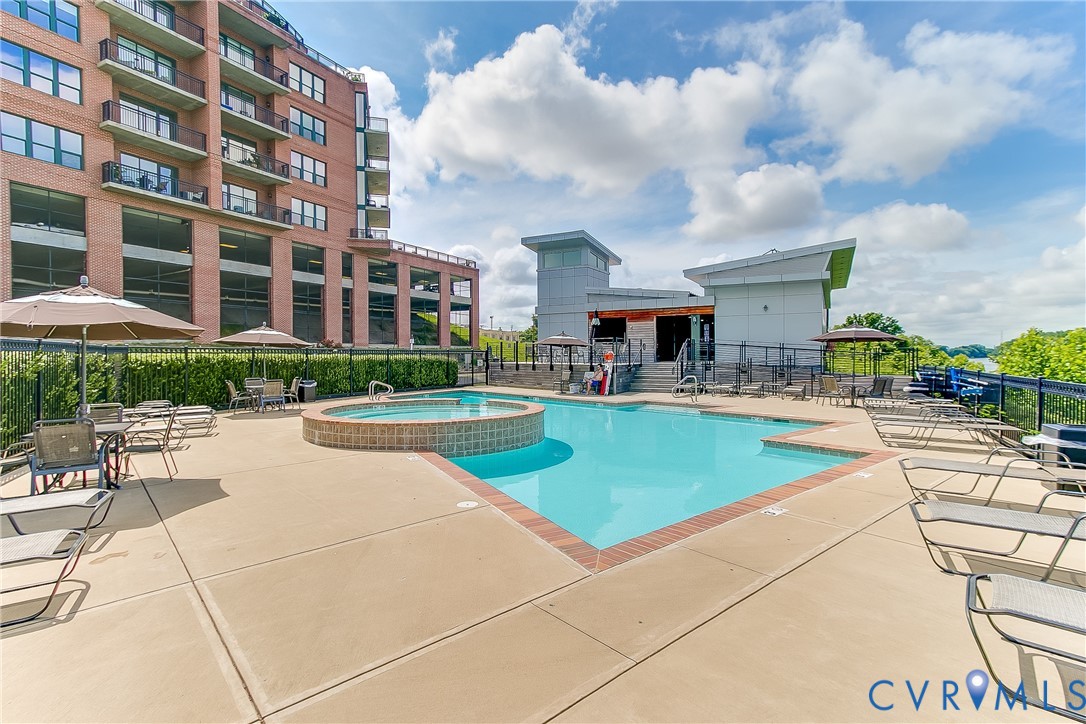 4820 Old Main Street, #612, Rocketts, Henrico, VA 23231