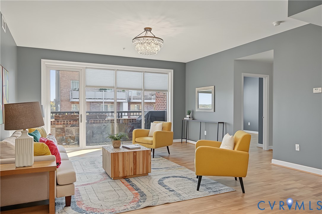 4820 Old Main Street, #612, Rocketts, Henrico, VA 23231