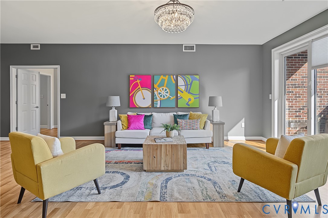 4820 Old Main Street, #612, Rocketts, Henrico, VA 23231