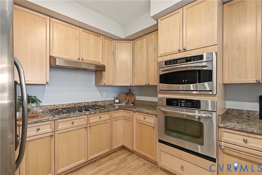 4820 Old Main Street, #612, Rocketts, Henrico, VA 23231