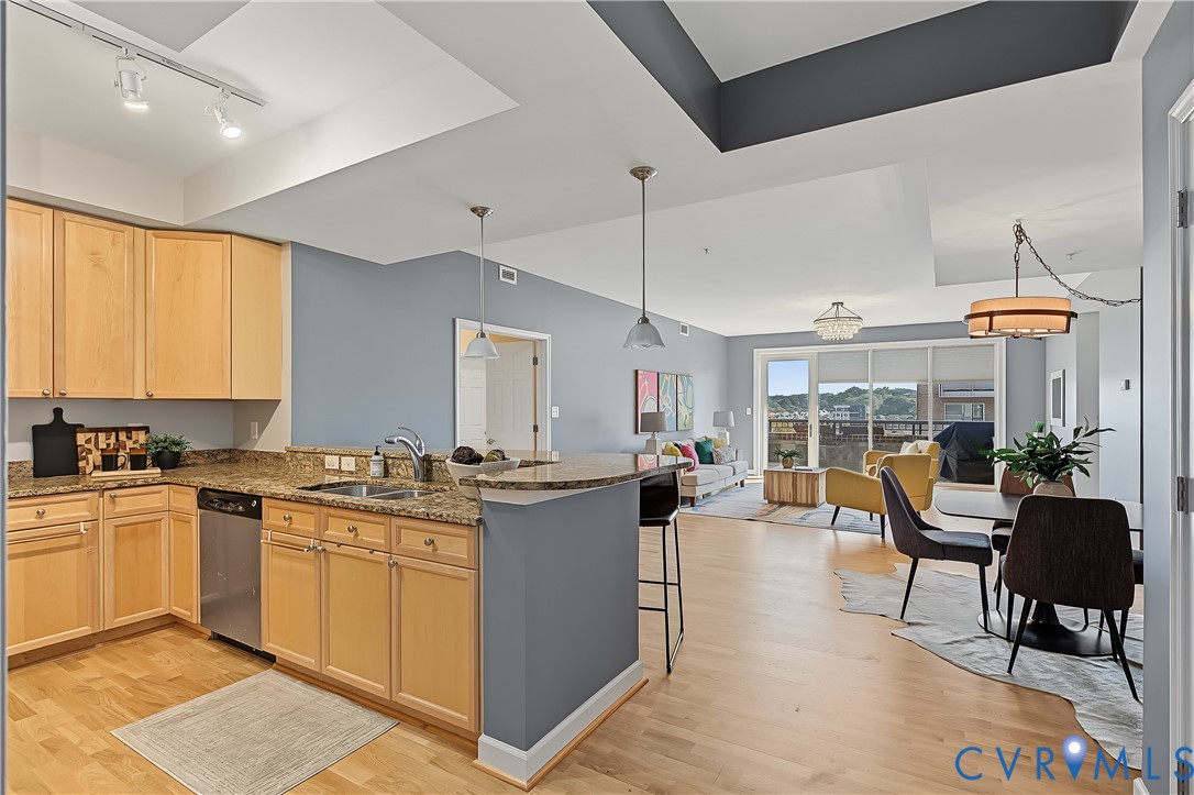 4820 Old Main Street, #612, Rocketts, Henrico, VA 23231