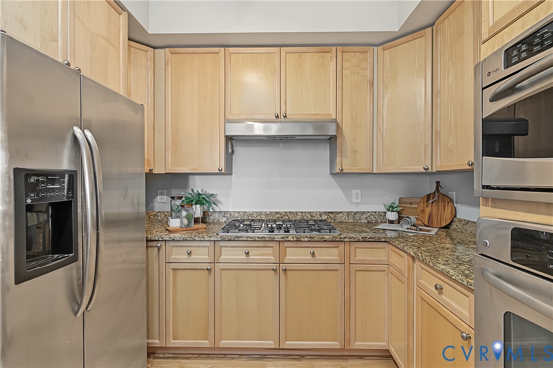 4820 Old Main Street, #612, Rocketts, Henrico, VA 23231