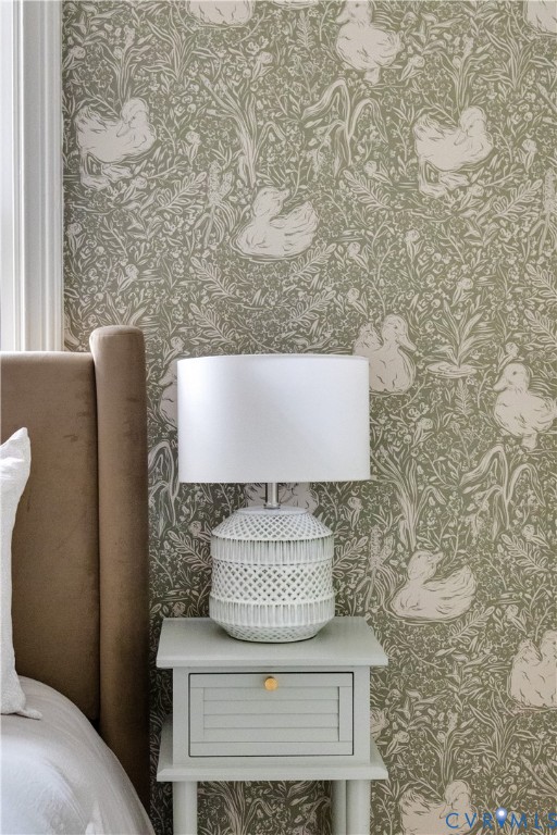 Olive-toned botanical wallpaper featuring a repeating bird and flora motif