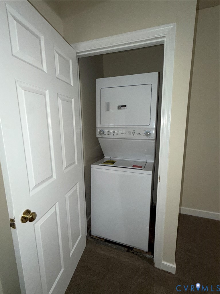 Stack washer/dryer included