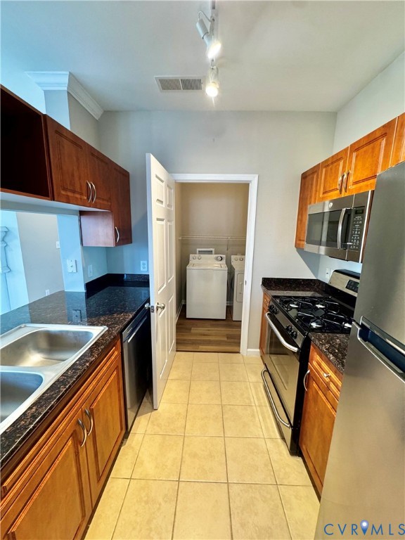 12933 Centre Park Circle, #305, Herndon, VA 20171