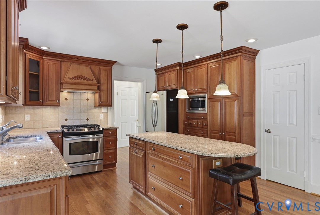 1801 Windingridge Drive, Henrico, VA 23238