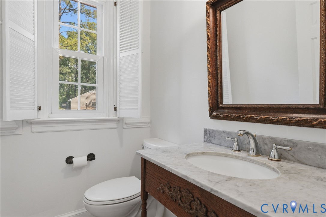 1801 Windingridge Drive, Henrico, VA 23238