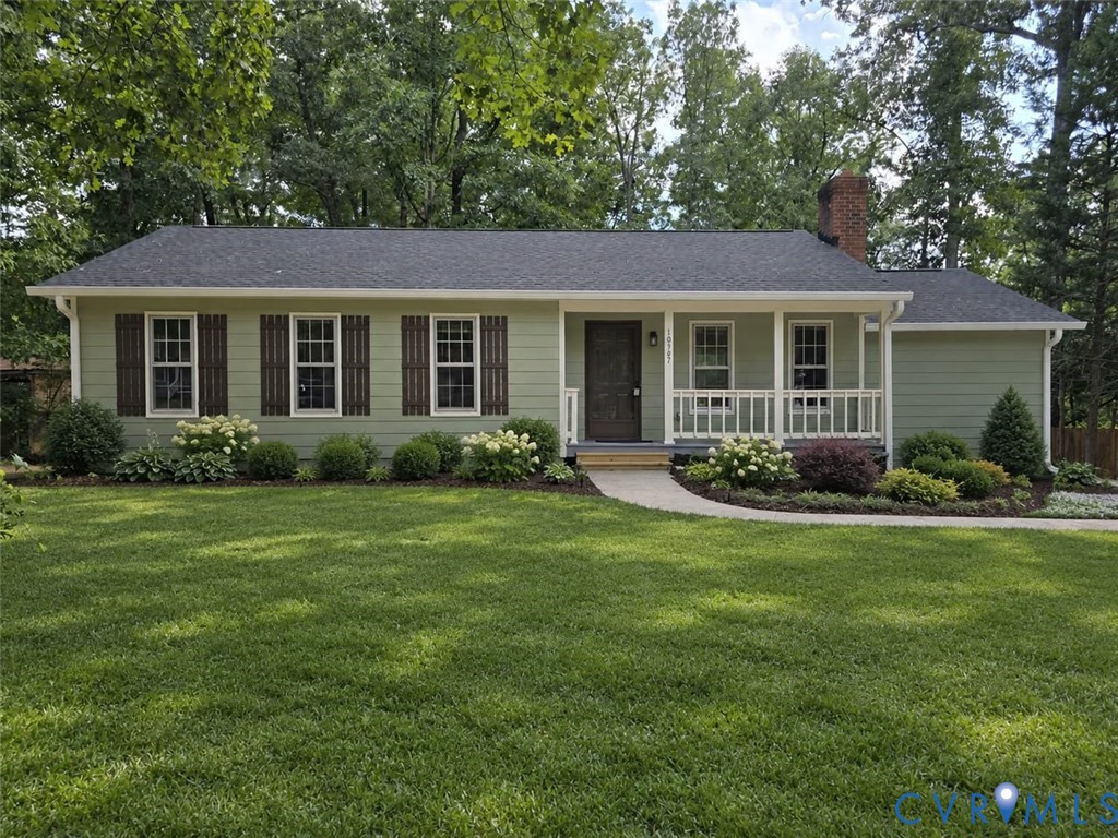 Please note: Exterior photos feature virtual landscaping to show the property's potential.