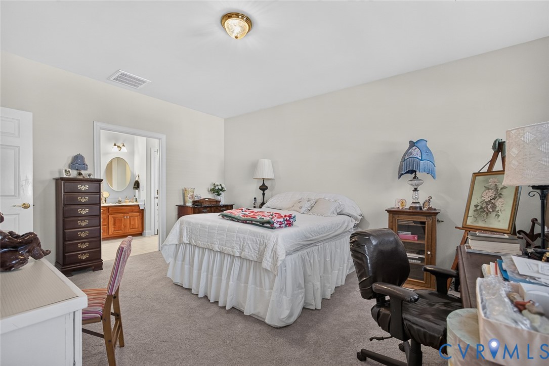 4401 Village Garden Circle, Chester, VA 23831