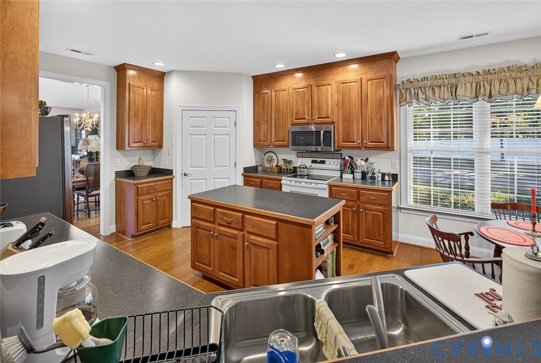 4401 Village Garden Circle, Chester, VA 23831