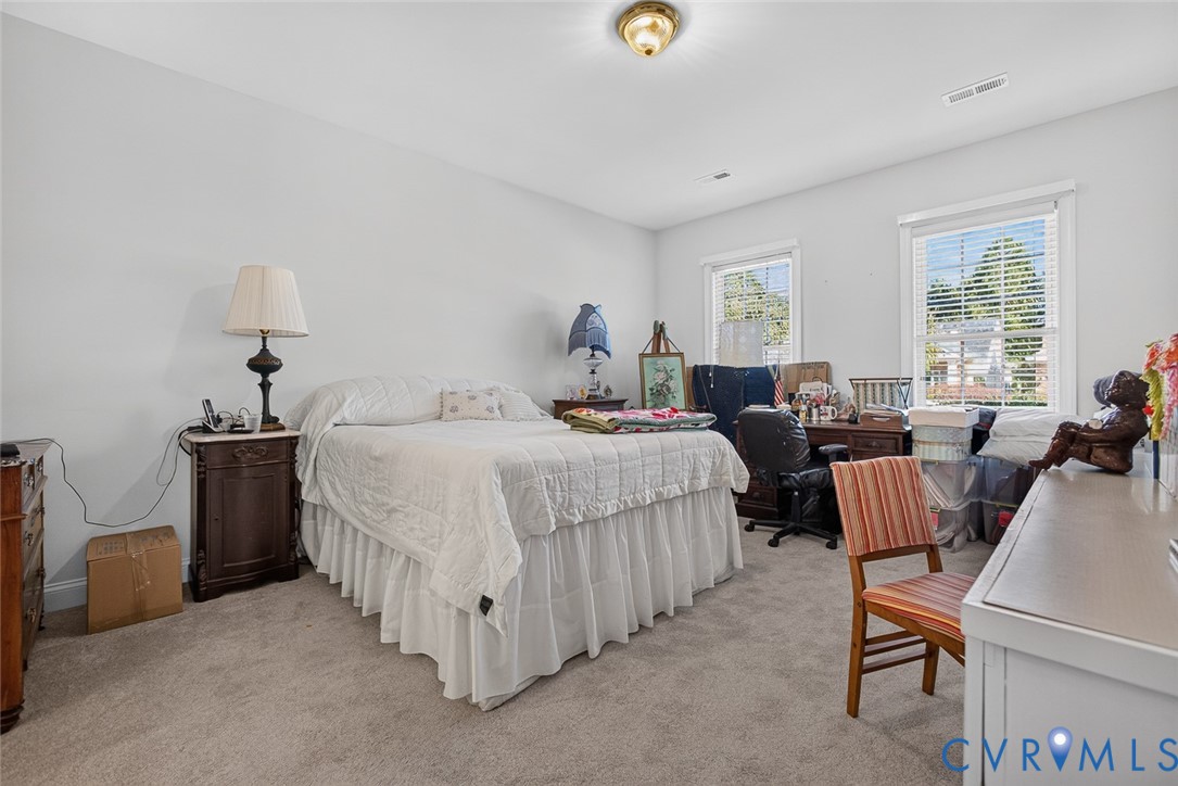 4401 Village Garden Circle, Chester, VA 23831