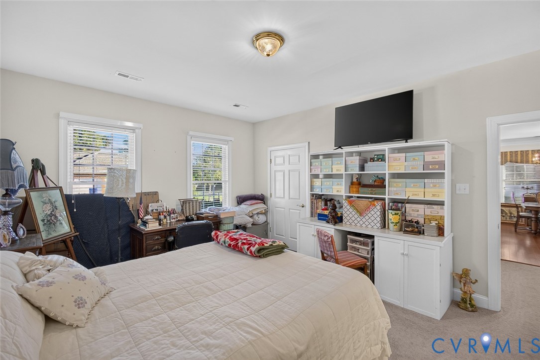 4401 Village Garden Circle, Chester, VA 23831