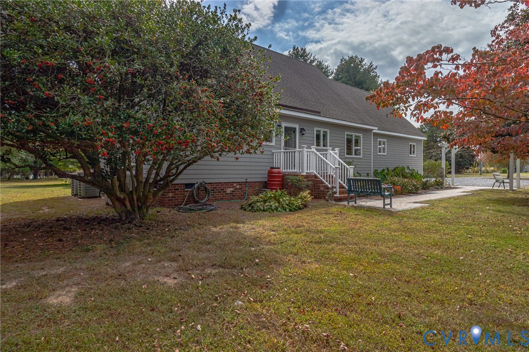 53 Sunny Point Drive, Ophelia, Heathsville, VA 22473