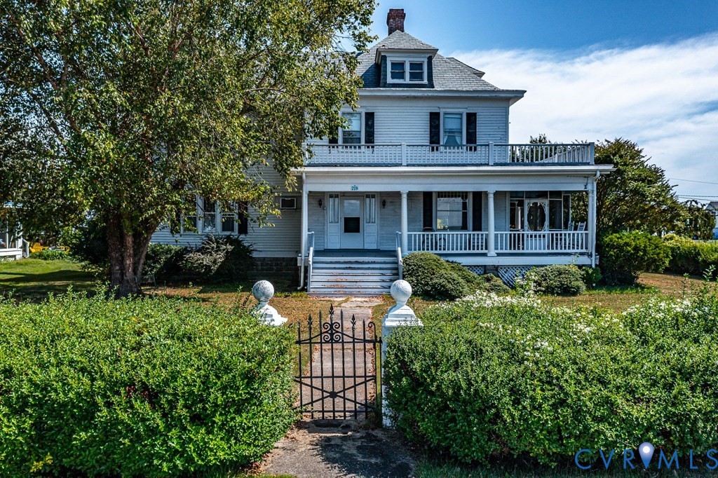 218 Fleeton Point Circle, Fleeton, Reedville, VA 22539