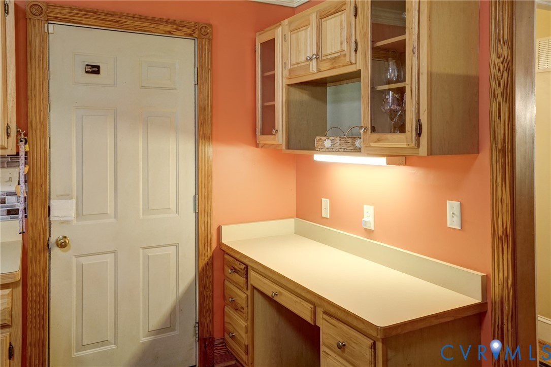 2180 Gum Drive, Smokey Hollow, Manakin Sabot, VA 23103