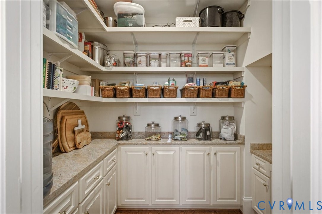 6 Country Squire Lane, Westham, Henrico, VA 23229