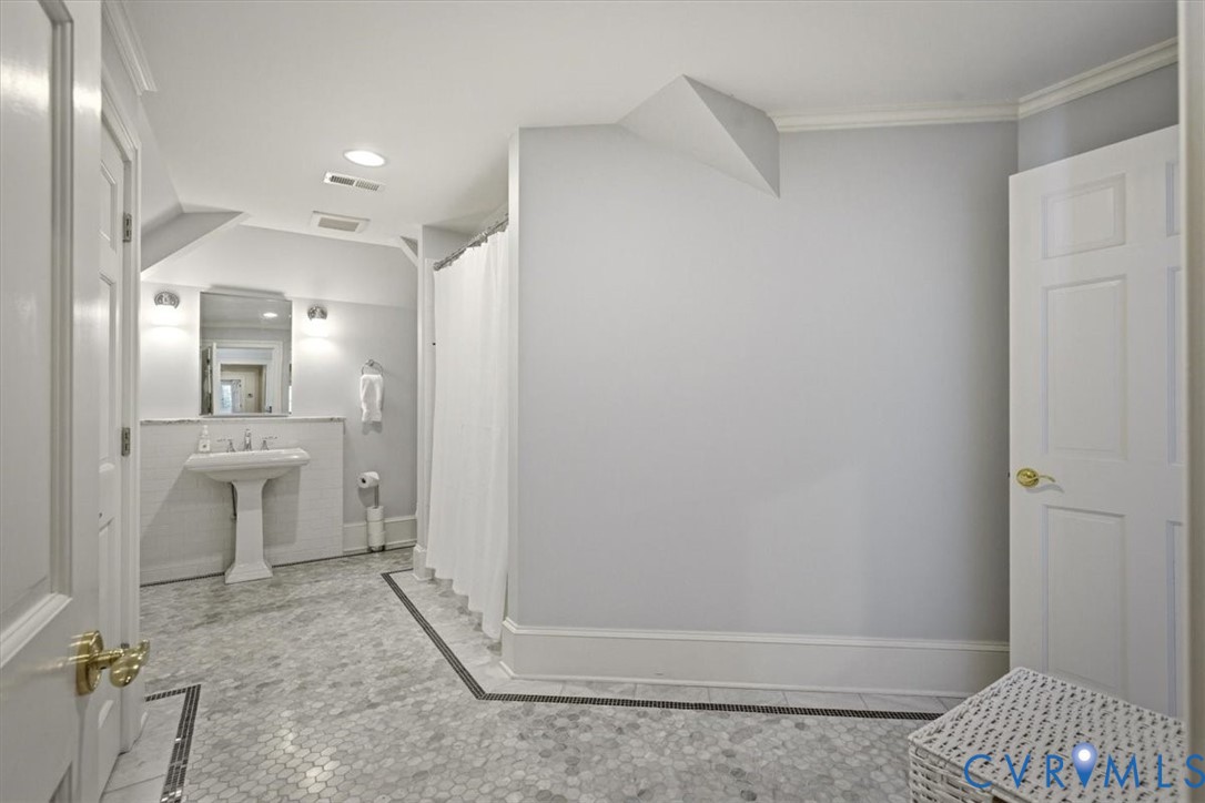 Shared bath with office/bedroom