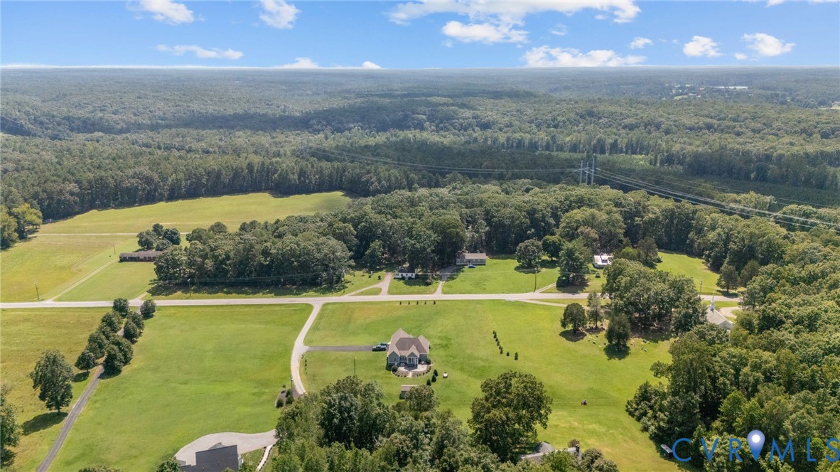 13321 W Patrick Henry Road, Doswell, VA 23047