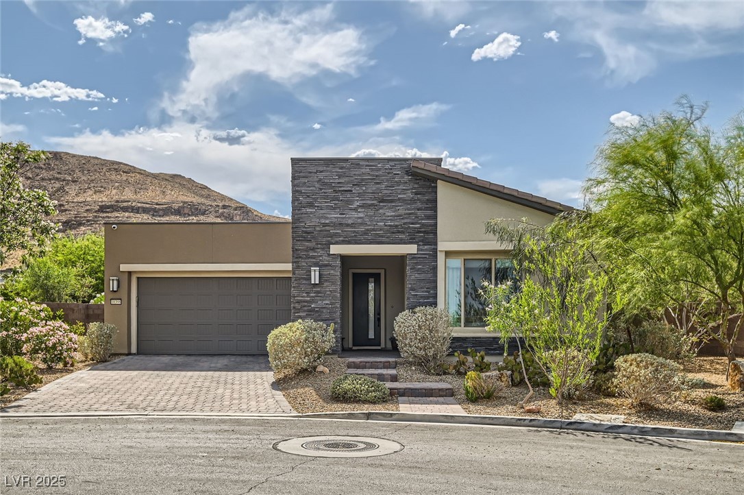 ざきんとん 10398 Kesington Drive, Las Vegas, NV 89135 | MLS # 2687210