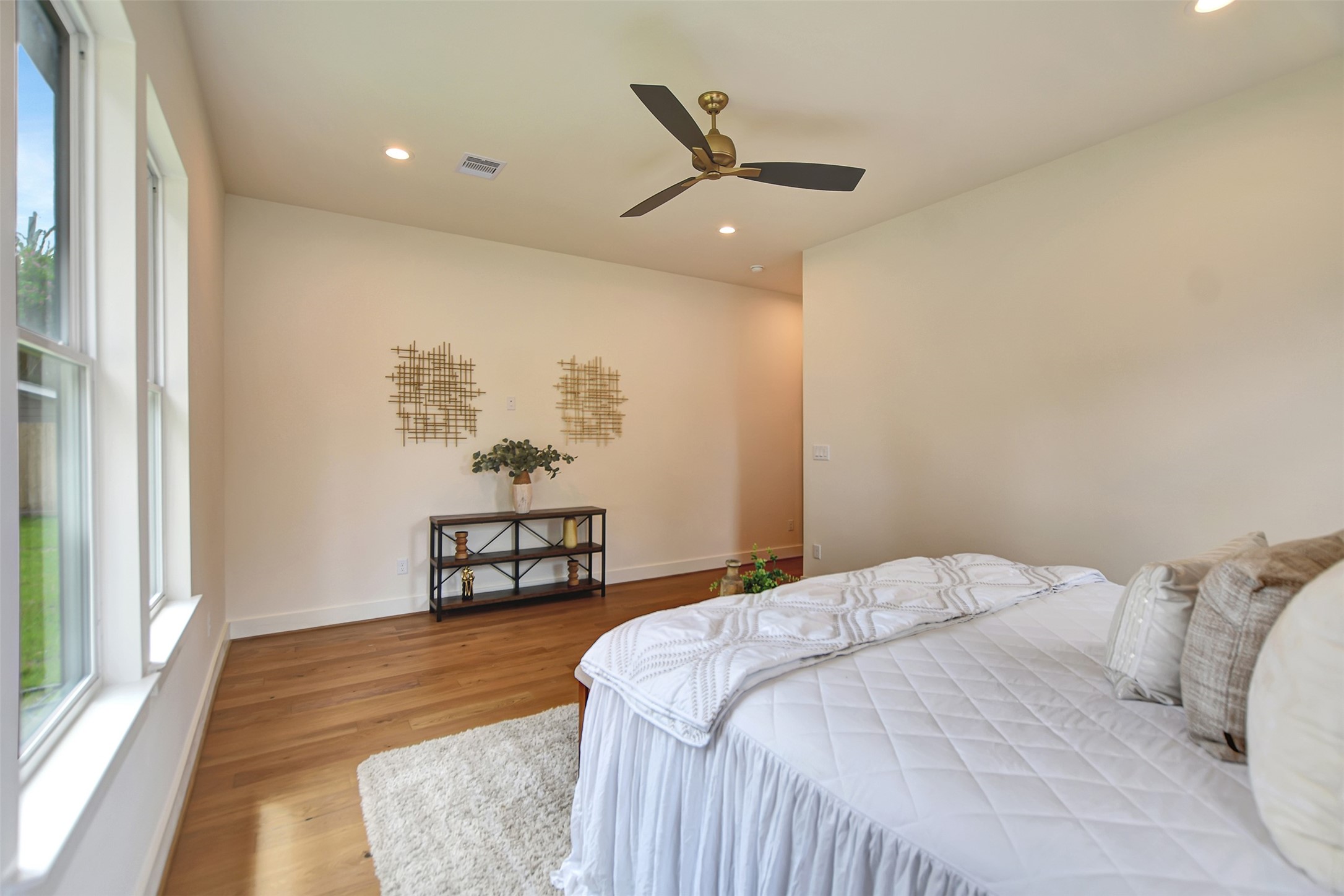 1946 Pech Road, Houston, TX 77055