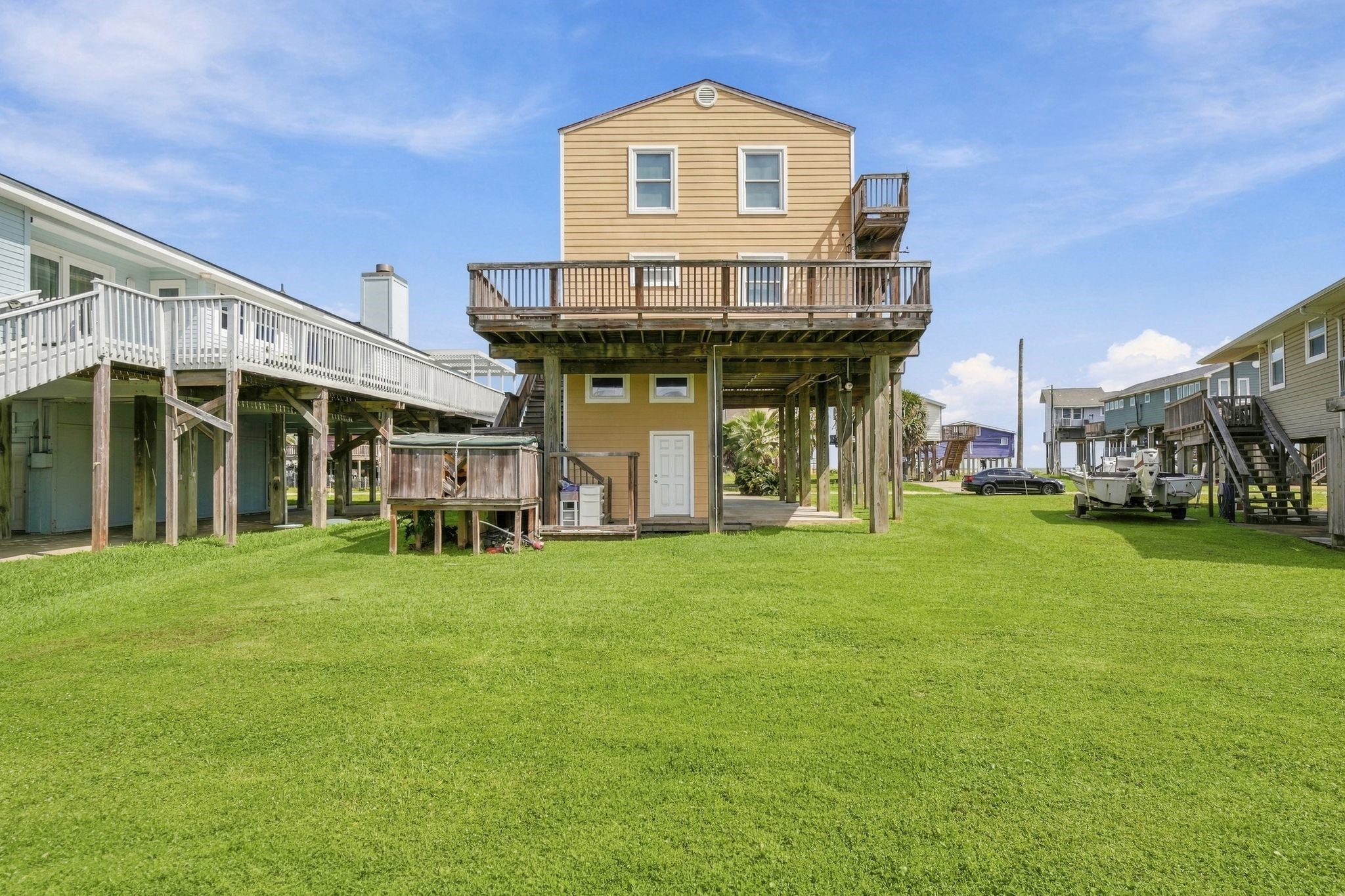 4214 Vista Road, Galveston, TX 77554