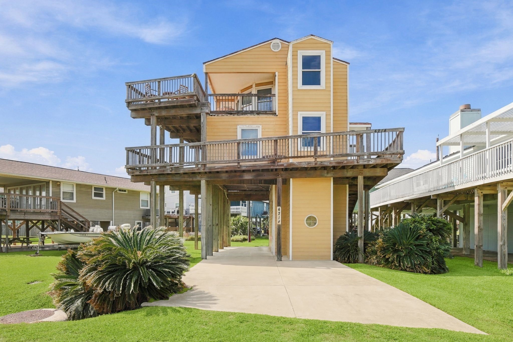 4214 Vista Road, Galveston, TX 77554 4214 Vista Road, Galveston, TX 77554