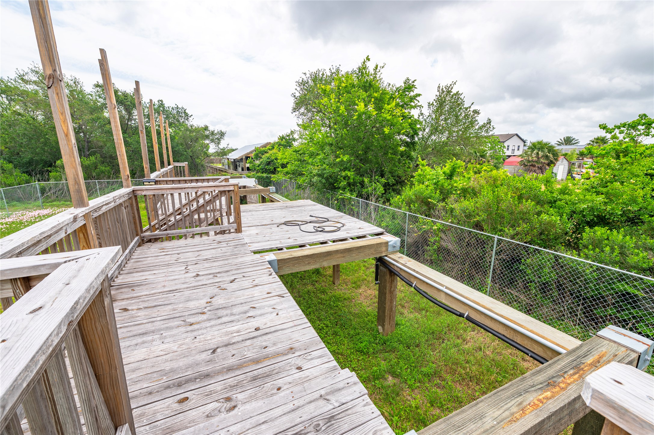 Semi constructed deck