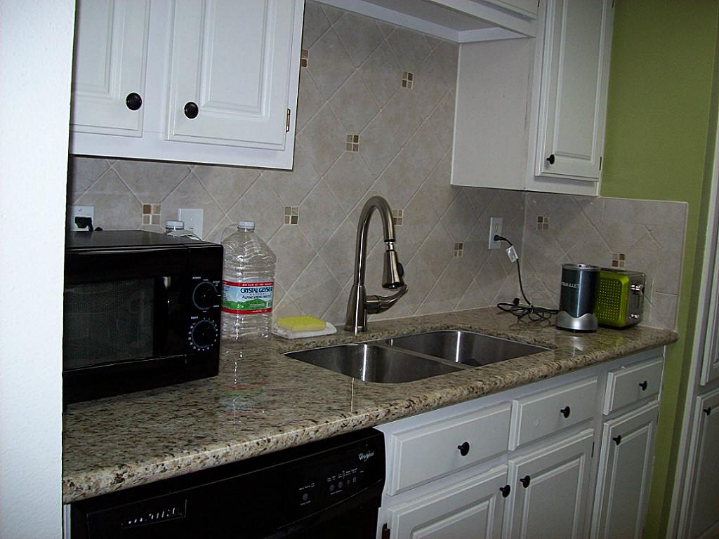 Kitchen Sink Counter