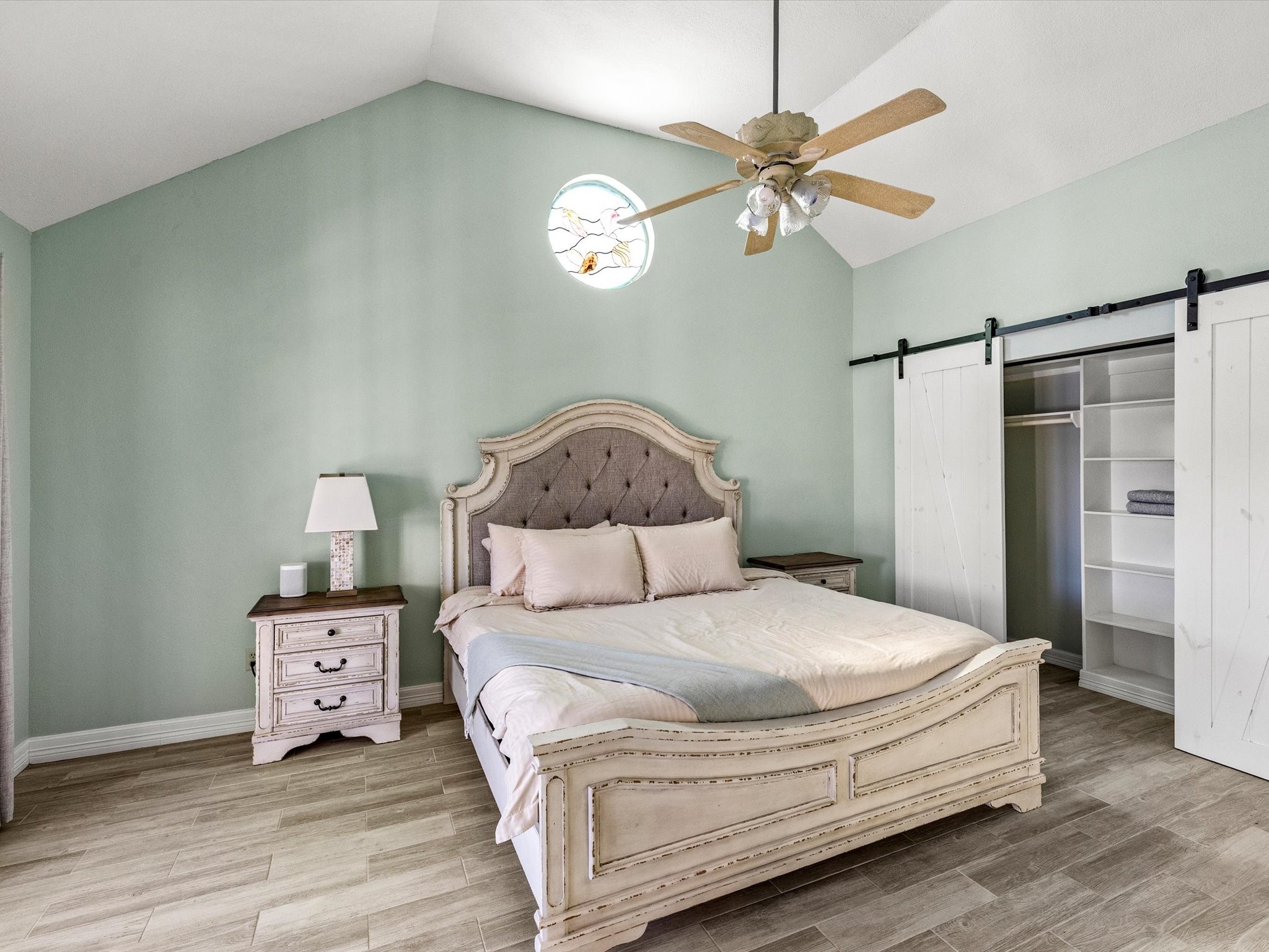 334 Paradise Drive, Tiki Island, TX 77554