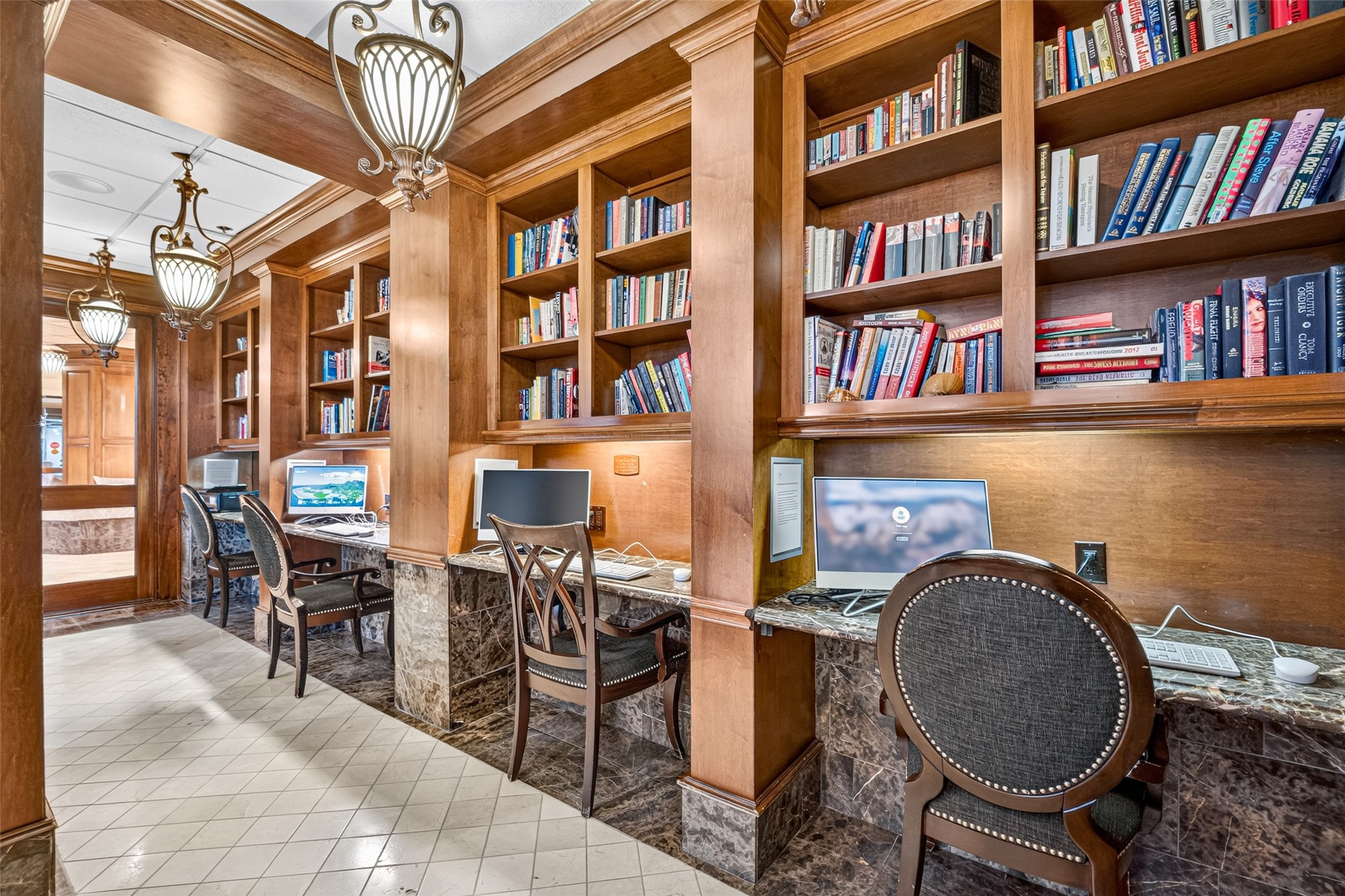3525 Sage Road, #704, Houston, TX 77056