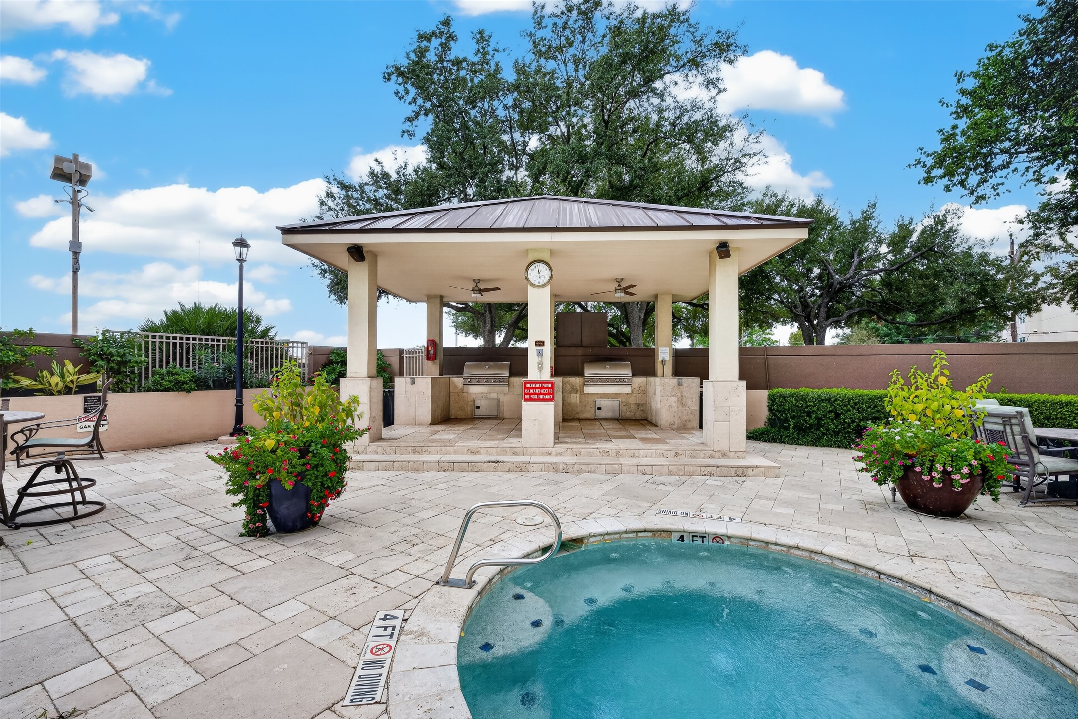 Outdoor grill area & hot tub too!