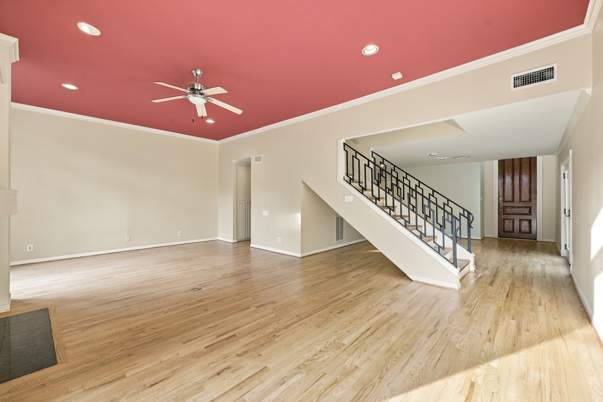 1st Floor: View of stairway.