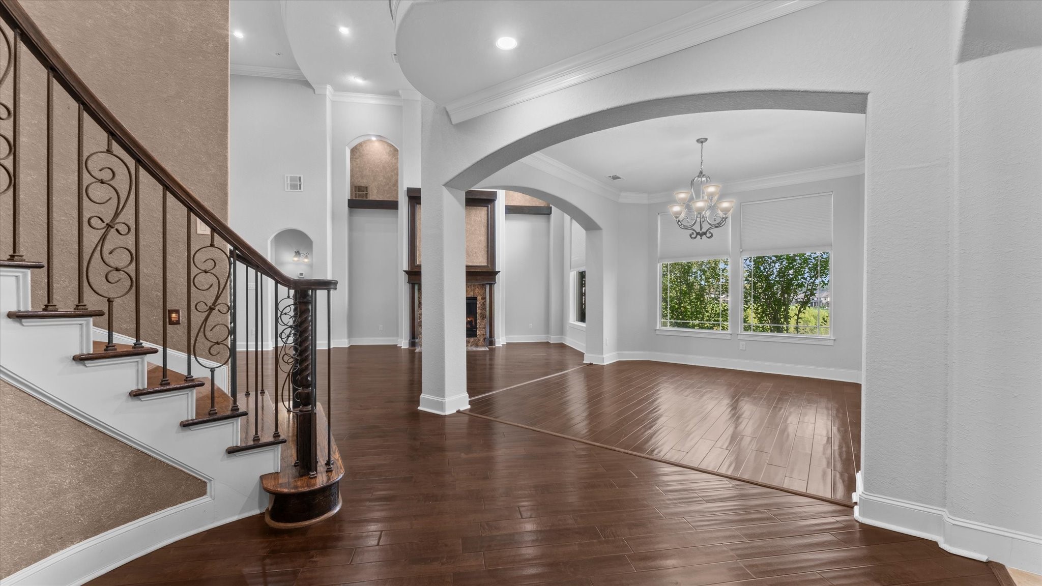 Looking at the dining room. Looking at the dining room.