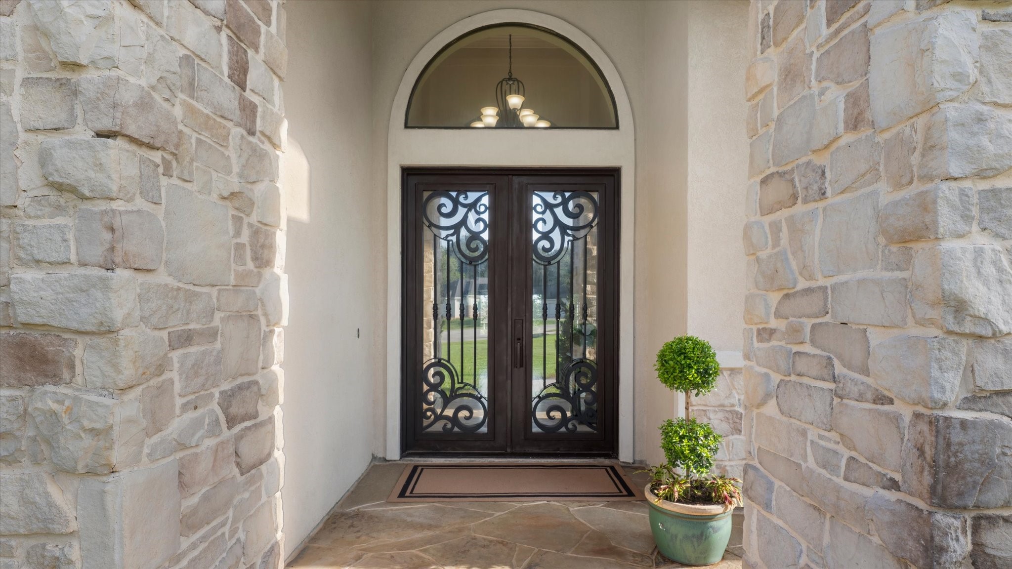 Forge iron doors measure create an impressive entrance. Forge iron doors measure create an impressive entrance.