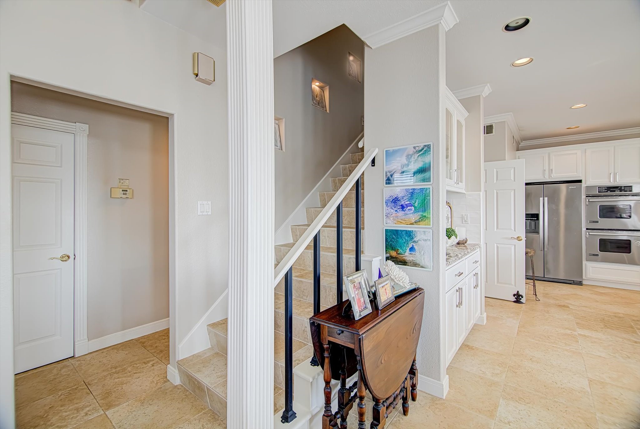 1095 Redfish Street, Bayou Vista, TX 77563