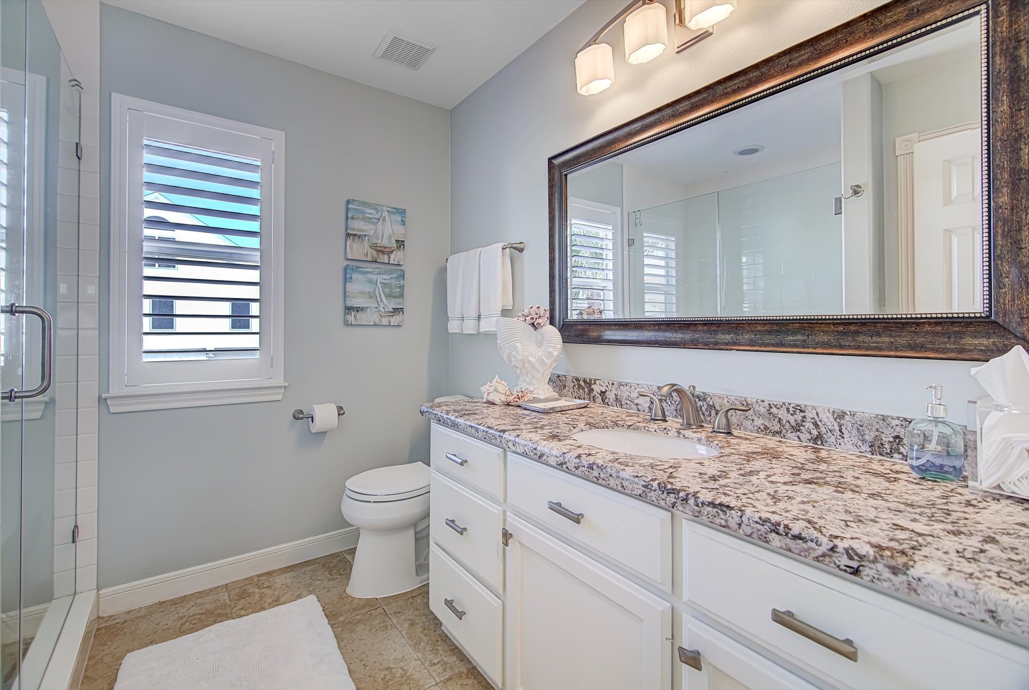 1095 Redfish Street, Bayou Vista, TX 77563