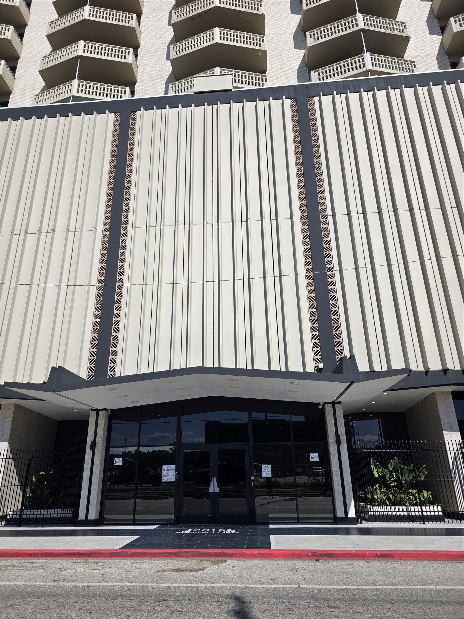 2016 Main Street, #1907, Houston, TX 77002
